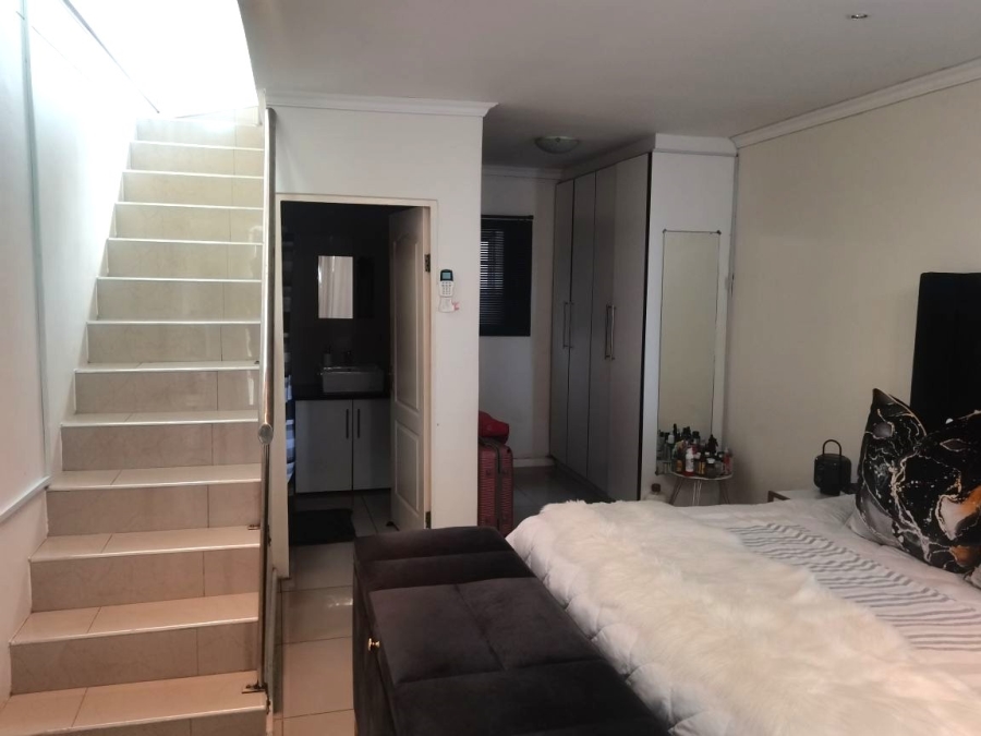 1 Bedroom Property for Sale in Richmond Hill Eastern Cape